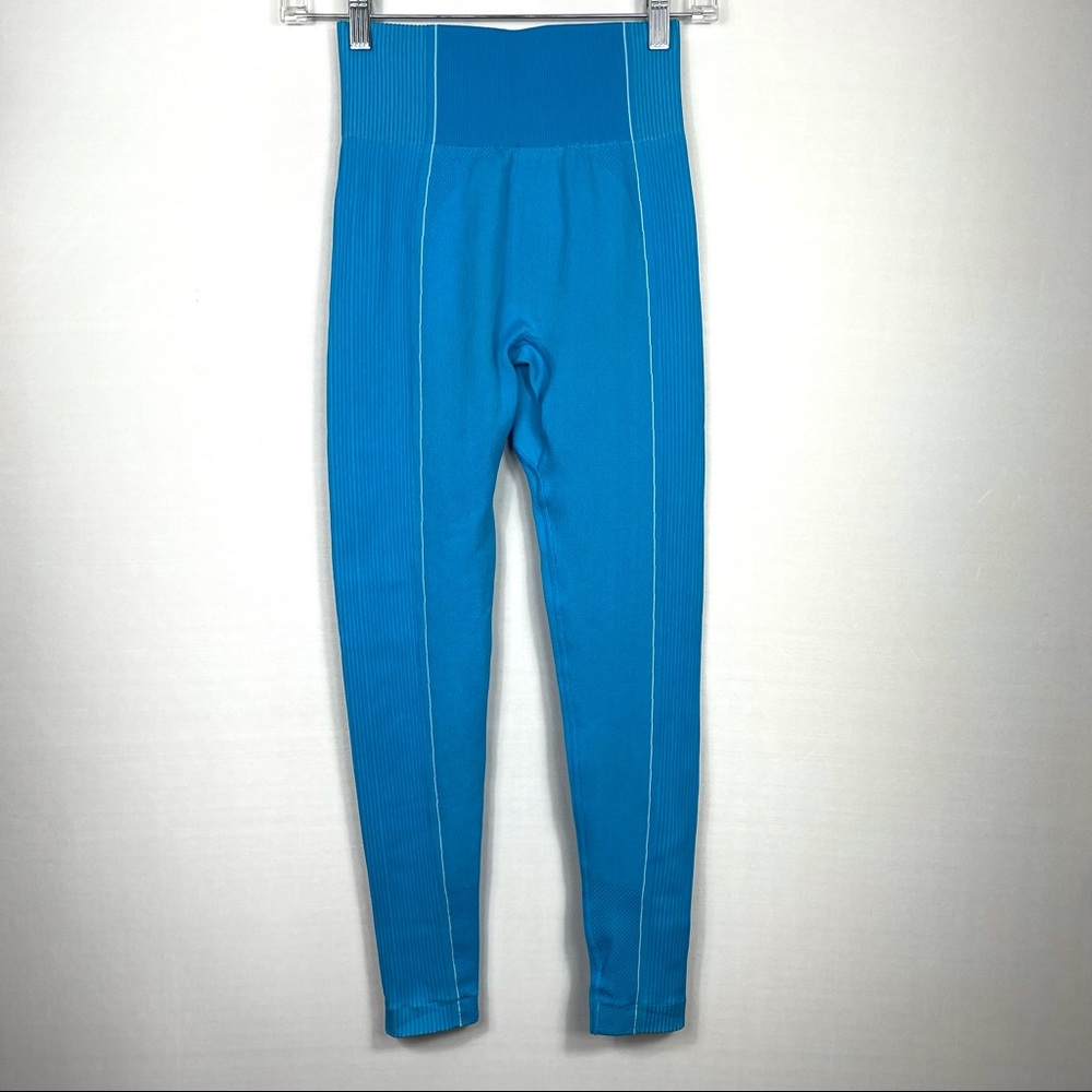 Gymshark ULTRA SEAMLESS SET CROP TOP/LEGGING - Picture 4 of 6